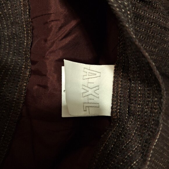 Canadian Made 2 Piece Business Suit size 4 Blazer size 2 Highrise Pants - Picture 11 of 11